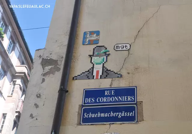 Strasbourg: noms de rue en alsacien et street art