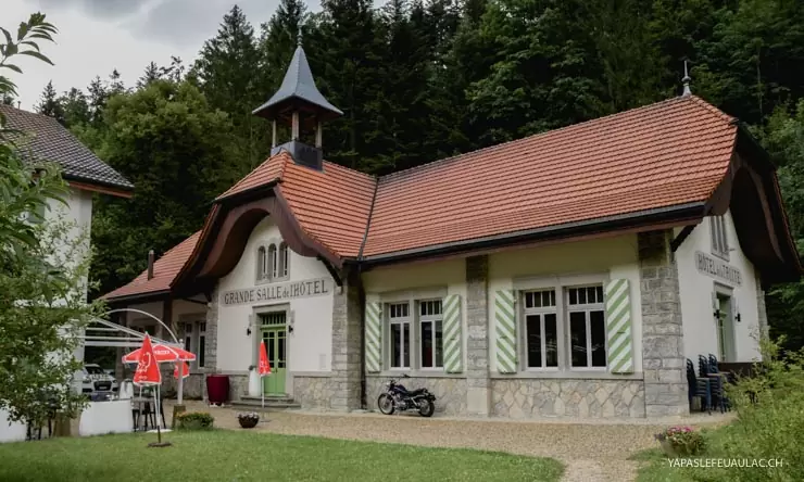 La Truite, Auberge à Champ du Moulin (Rando dans les gorges de l'Areuse, Neuchâtel)